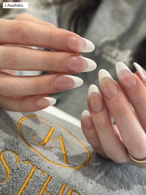 Sundays 1 Beauty Salon Open in Hunters Hill, NSW: J.Aesthetic,