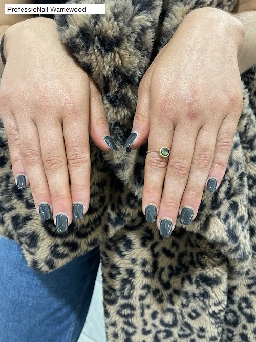 Mondays 9 Beauty Salon Open in Warriewood, NSW: ProfessioNail Warriewood,Silks Brow Bar,Prodigy,Tips 2 Toes,Summer Tans and Lashes,Beachfront Beauty,Laser Clinics Australia - Warriewood Square,Cosmetic Tattooing,Honey Hive Salons Warriewood,