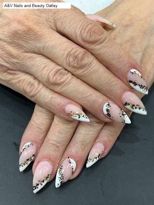Sundays 1 Beauty Salon Open in Oatley, NSW: A&V Nails and Beauty Oatley,