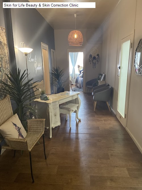 Best 7 Beauty Salons in Gymea, NSW: Gymea Skin Fitness,Skin for Life Beauty & Skin Correction Clinic,Vintage Aesthetics,Deanna Cirino Brows,Danbella Nails and Beauty,Honeypot Waxing,Focus Nails,