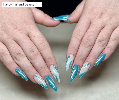Sundays 2 Beauty Salon Open in Sutherland, NSW: Fancy nail and beauty,Nova Nails & Beauty,
