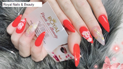 Sundays 1 Beauty Salon Open in Sylvania Waters, NSW: Royal Nails & Beauty,