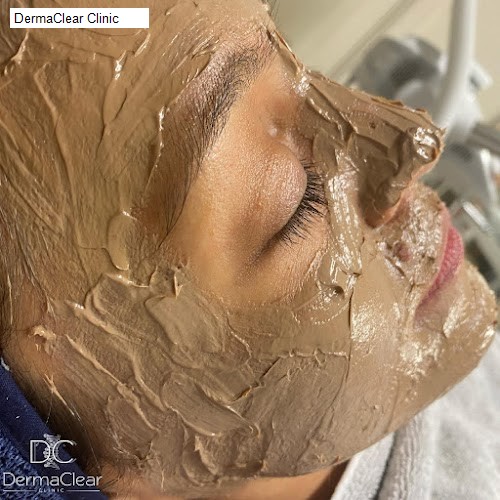 Saturdays 3 Beauty Salon Open in Ermington, NSW: Jeans Hair & Beauty,Glispa Natural Health,DermaClear Clinic,