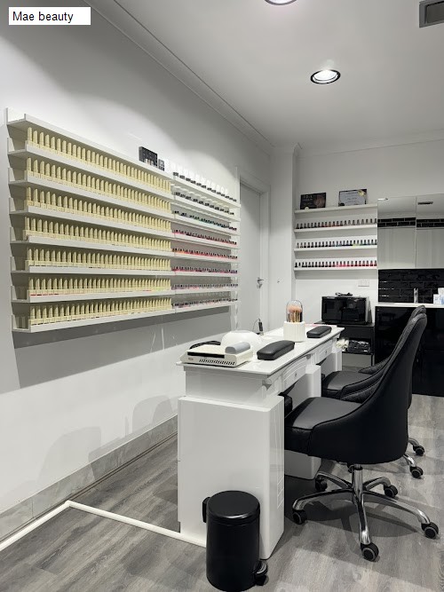Best 3 Beauty Salons near Albanvale, VIC: Mae beauty,Eyelash extension beauty,TAMMY LASH AND BROWS,