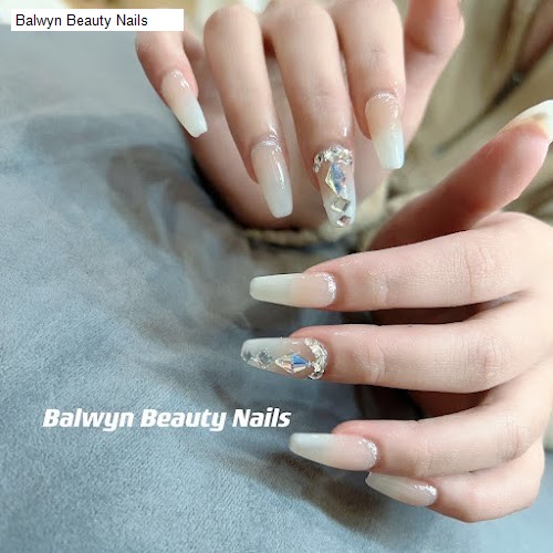 Sunday4 Beauty Salon Open in Balwyn, VIC: Balwyn Beauty Nails,HealMe Beauty & Health Center - Skin Clinic in Balwyn | Massage & Facial | Laser Treatment | Box Hill,Balwyn Retreat Sanctuary,L’ASHD Studio,