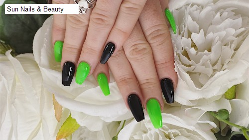 Sunday3 Beauty Salon Open in Brunswick East, VIC: Sun Nails & Beauty,442 Lygon Hair & Beauty Salon,Chia.Lash Artistry,