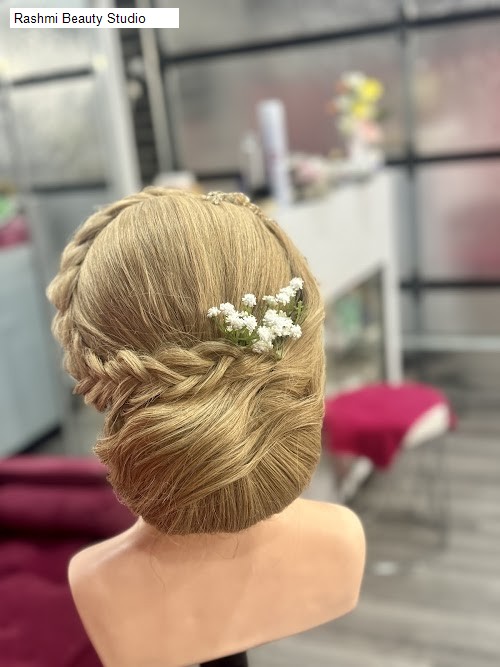 Monday11 Beauty Salon Open in Mickleham, VIC: Rashmi Beauty Studio,Al-Roop Hair and Beauty,Eva hair salon,Little Red Beauty,Anna Kay Beauty,Primrose Hair,Beauty and laser,Shree beauty & lashes,SE Beauty Studio,Nailby_Elly,Brows Lashes,Nails salon,