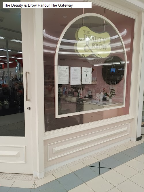 Monday5 Beauty Salon Open in Langwarrin, VIC: The Beauty & Brow Parlour The Gateway,PLlashnbrow,The Belle Beauty Collective - La Belle Salon,Queens lash and brows,hayley mac - hair extensions | hairstylist | makeup artist,