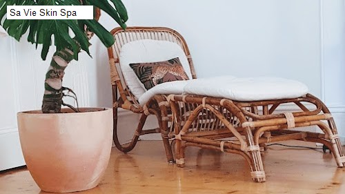 Monday9 Beauty Salon Open in Coburg, VIC: Sa Vie Skin Spa,AMARI Haus - Cosmetic Injectables,Shijos Hair & Beauty,Cosmetic Empire,Hair & beauty Chief,April Lash Boo,T&T Nails & Beauty Coburg,Modern Image,Miss Nails,