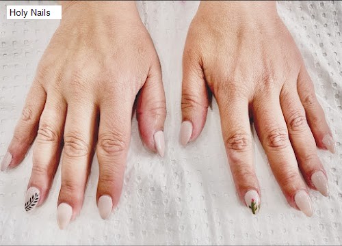 Ivanhoe, VIC Find Best 3 Beauty Salons (Part 2): Holy Nails, Denude Cosmetic Studio, Indian Summer, 