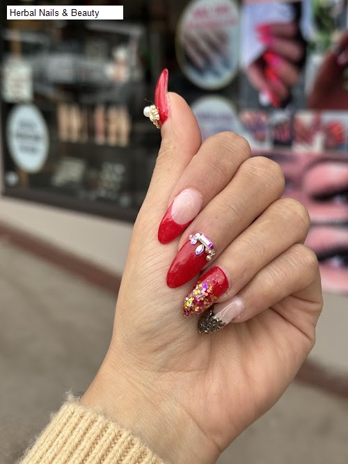 Sunday2 Beauty Salon Open in Templestowe, VIC: Herbal Nails & Beauty,Mary Golboo,