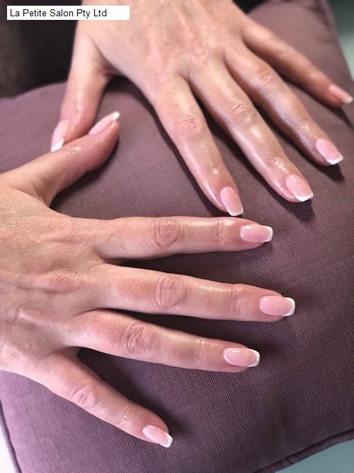 Best 3 Beauty Salons near Mont Albert, VIC: La Petite Salon Pty Ltd,Pure Eyelash,Julex Nail Spa,