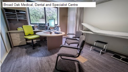 Sunday 1 Dentist Open in Cranbourne East, VIC: Broad Oak Medical, Dental and Specialist Centre,
